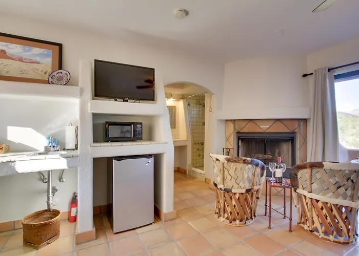 Apartment Patio W/ Views: 'el Encanto' At Full Circle Ranch!