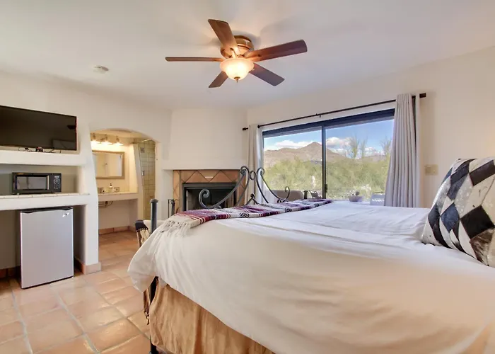 Patio W/ Views: 'el Encanto' At Full Circle Ranch! *